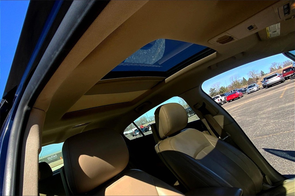 2011 Buick LaCrosse CXS photo 20
