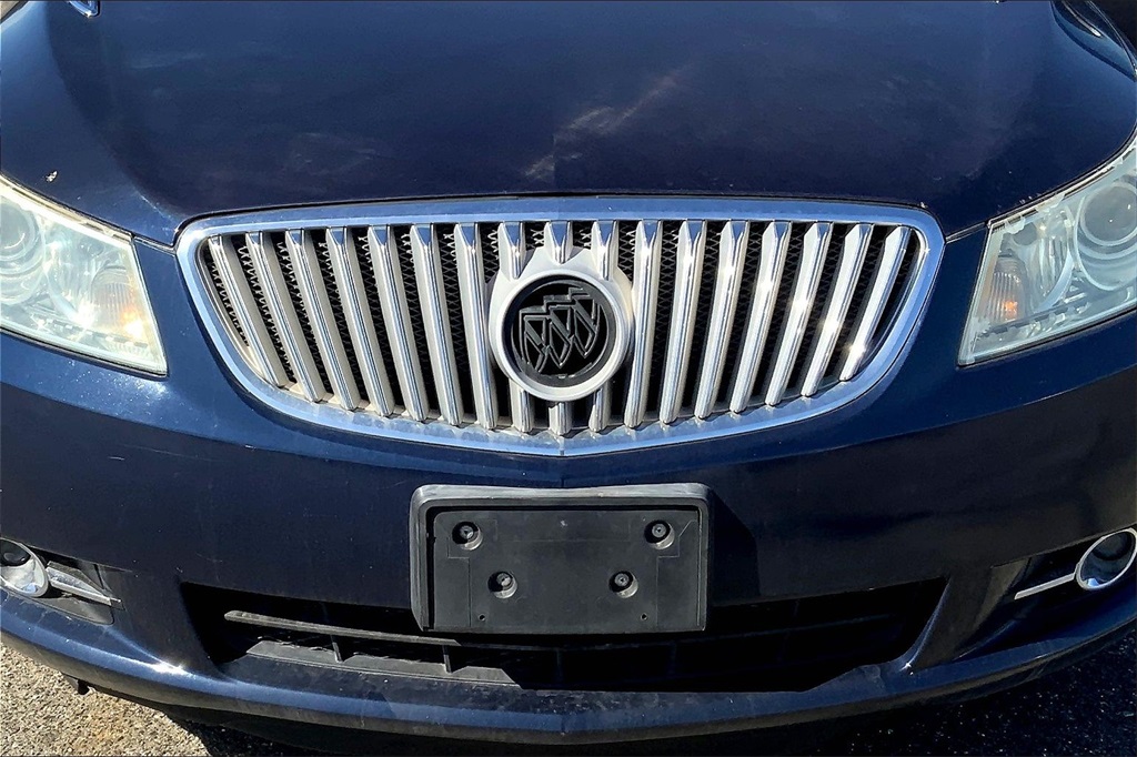 2011 Buick LaCrosse CXS photo 24