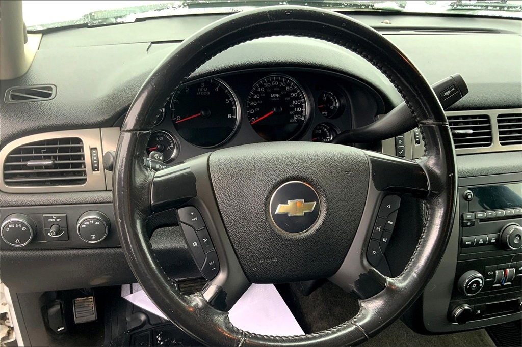 2008 Chevrolet Avalanche LS photo 4