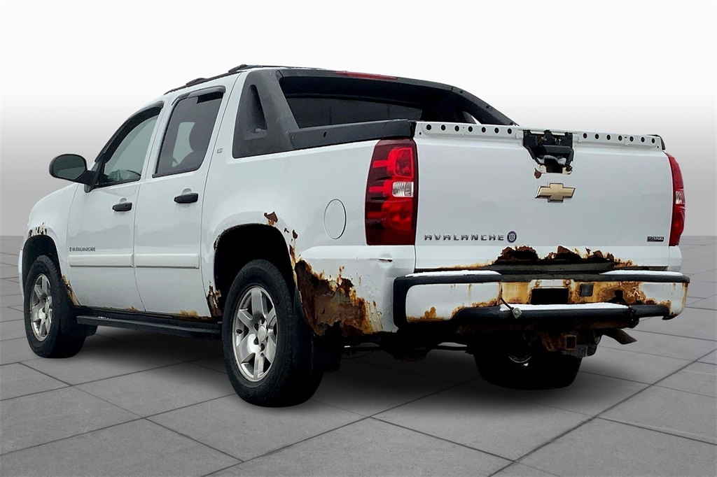 2008 Chevrolet Avalanche LS photo 10