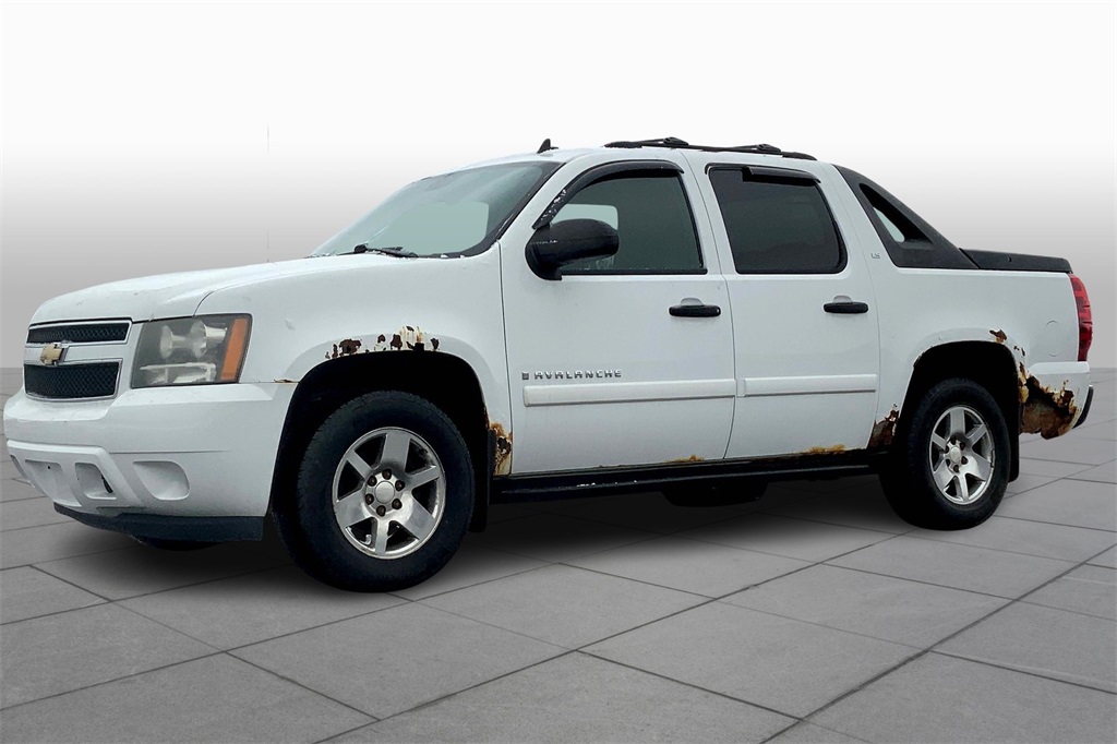 2008 Chevrolet Avalanche LS photo 12