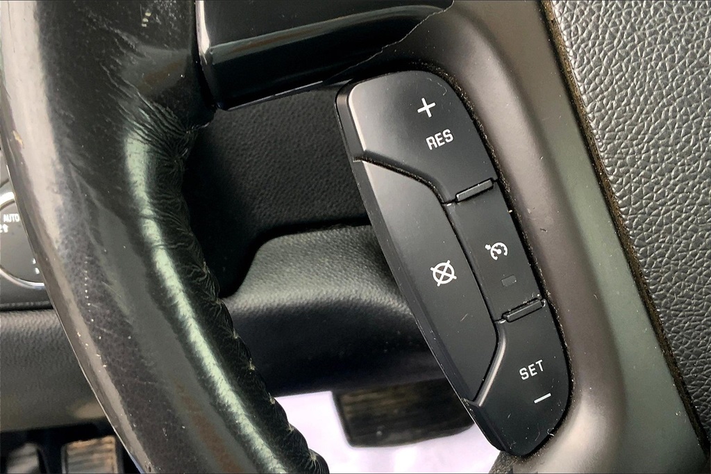 2008 Chevrolet Avalanche LS photo 19