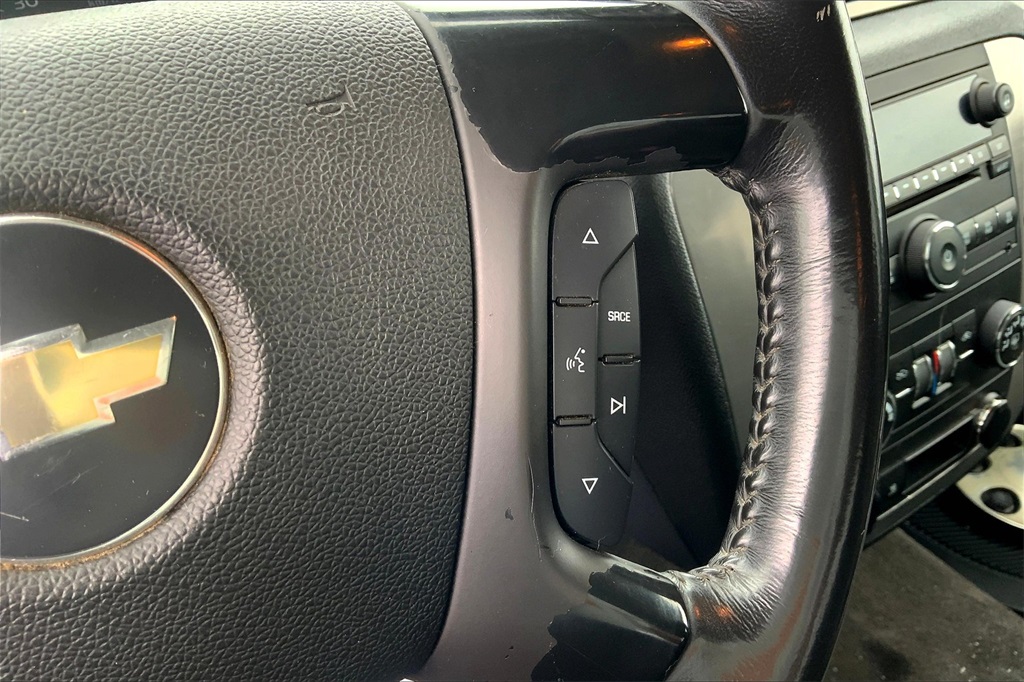 2008 Chevrolet Avalanche LS photo 20