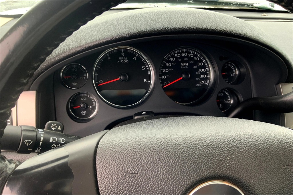 2008 Chevrolet Avalanche LS photo 21
