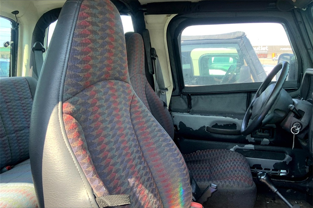 1998 Jeep Wrangler Sport photo 5