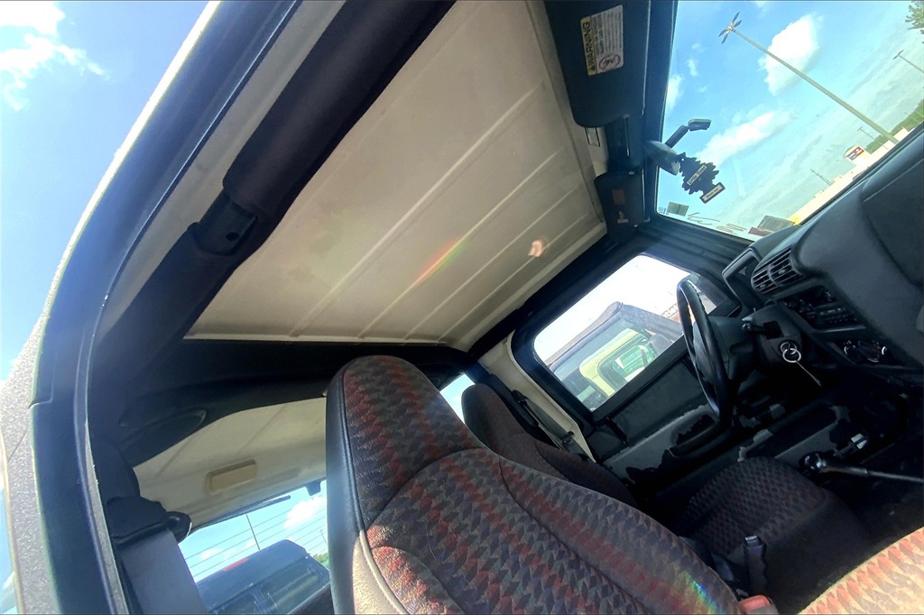 1998 Jeep Wrangler Sport photo 16