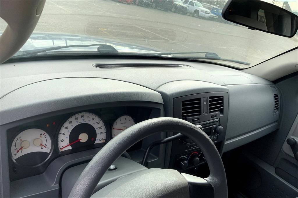 2005 Dodge Dakota ST photo 5