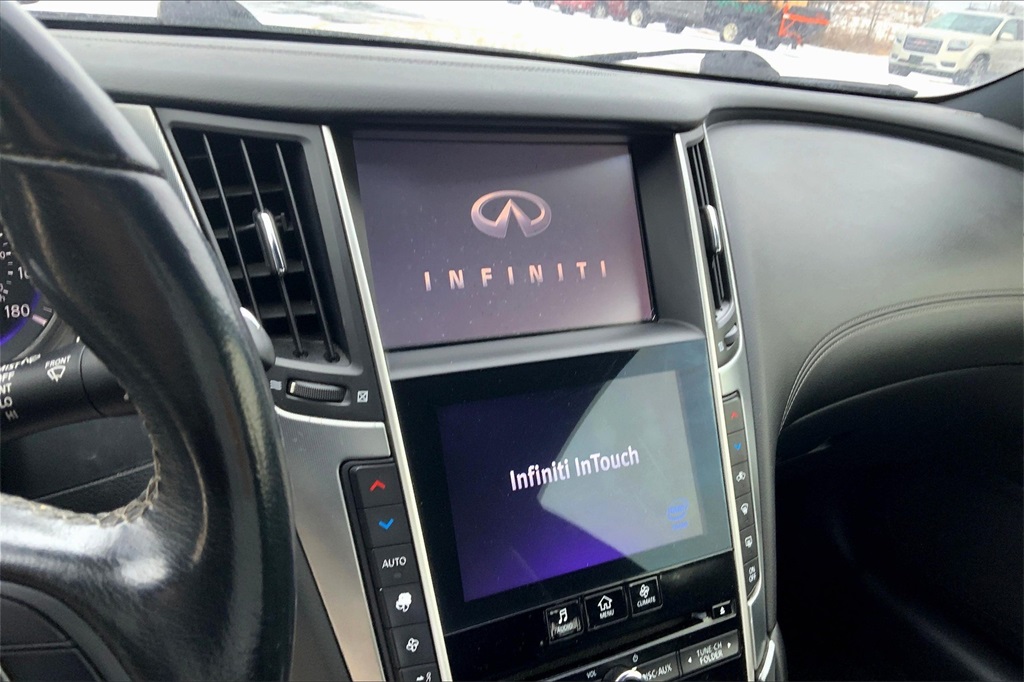 2018 Infiniti Q60 3.0t Luxe photo 5