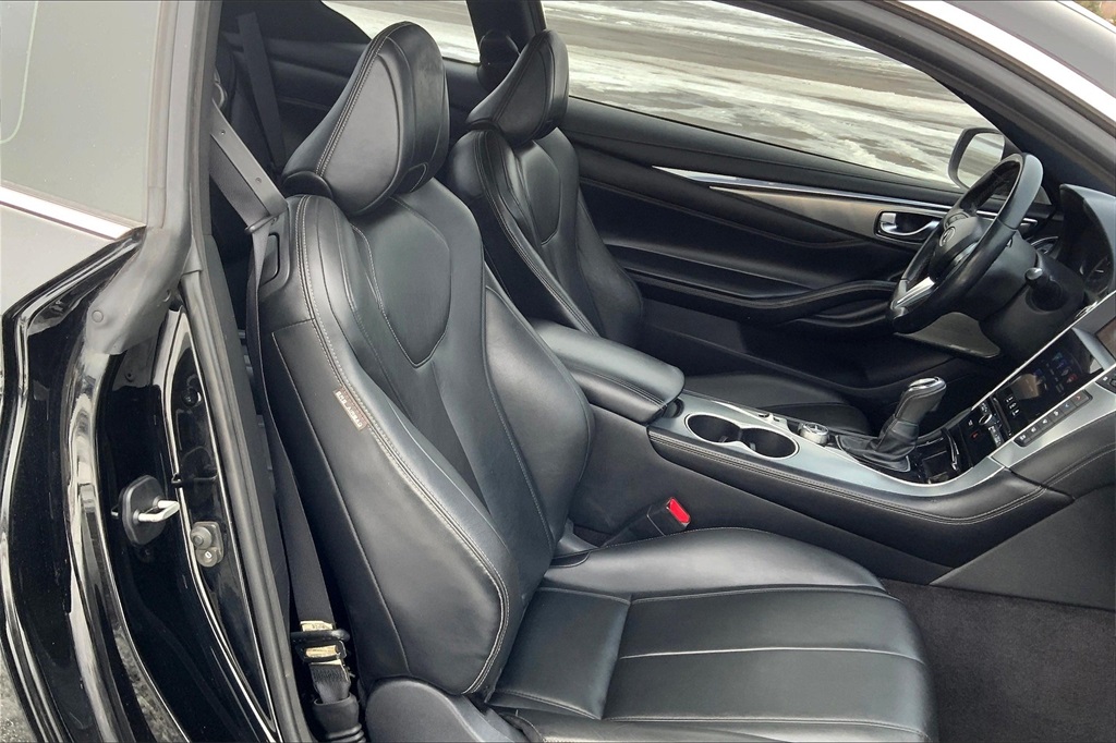 2018 Infiniti Q60 3.0t Luxe photo 6