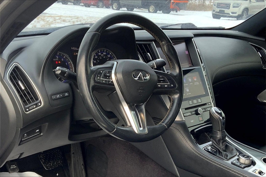2018 Infiniti Q60 3.0t Luxe photo 13