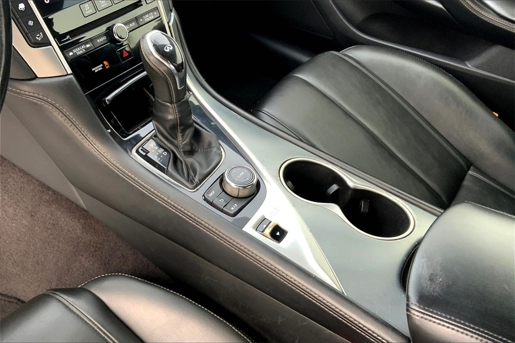 2018 Infiniti Q60 3.0t Luxe photo 16