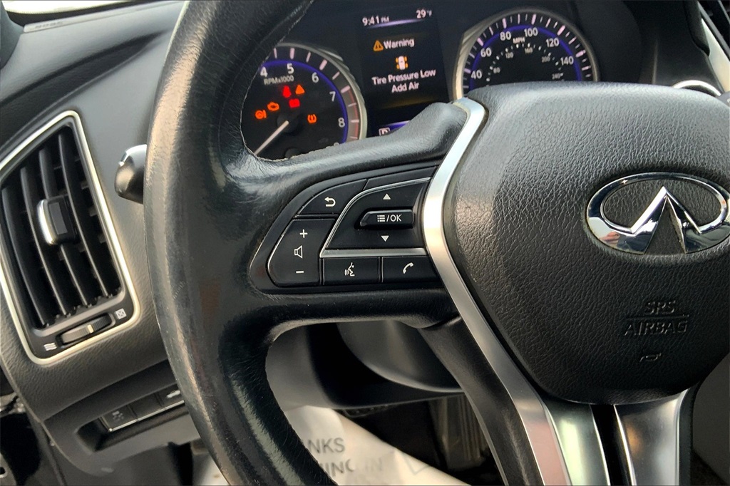 2018 Infiniti Q60 3.0t Luxe photo 19