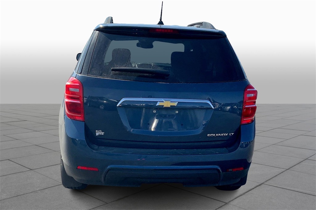 2016 Chevrolet Equinox LT photo 3
