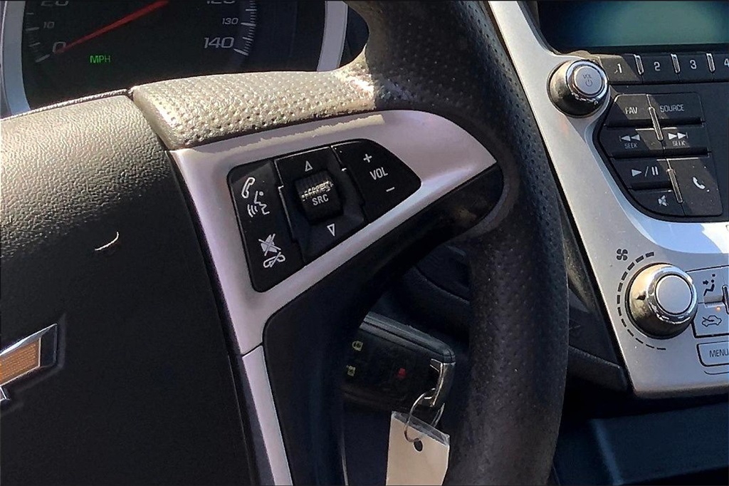 2016 Chevrolet Equinox LT photo 19