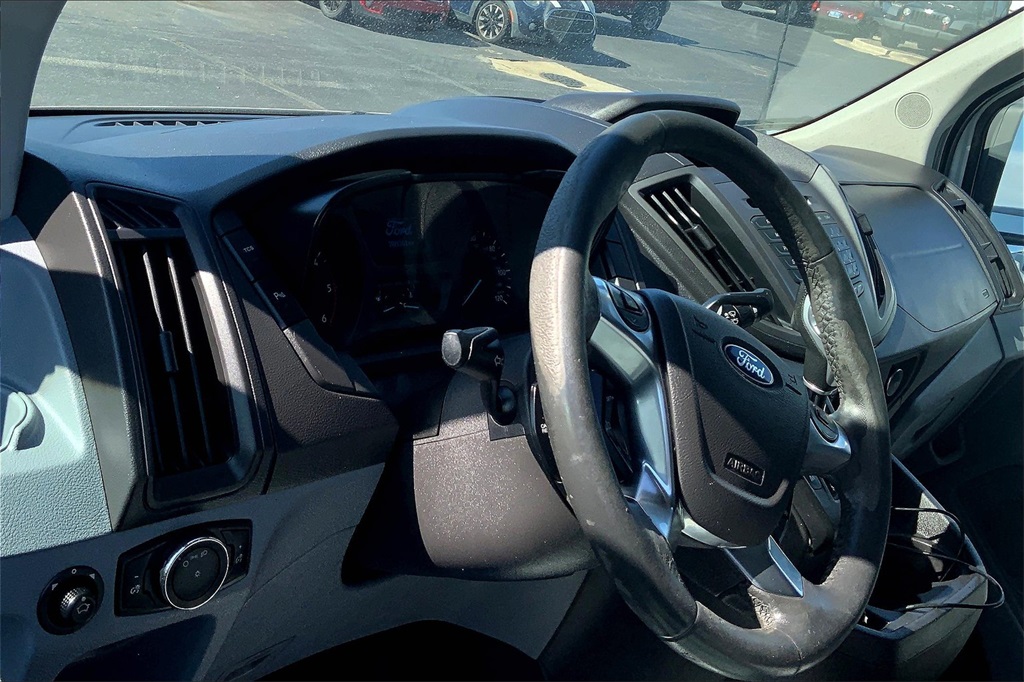2015 Ford Transit Cargo Van photo 4
