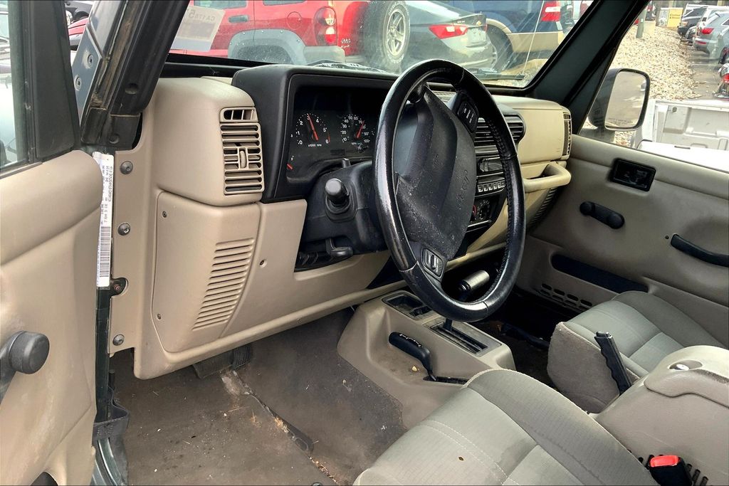 2003 Jeep Wrangler SAHARA - Photo 12