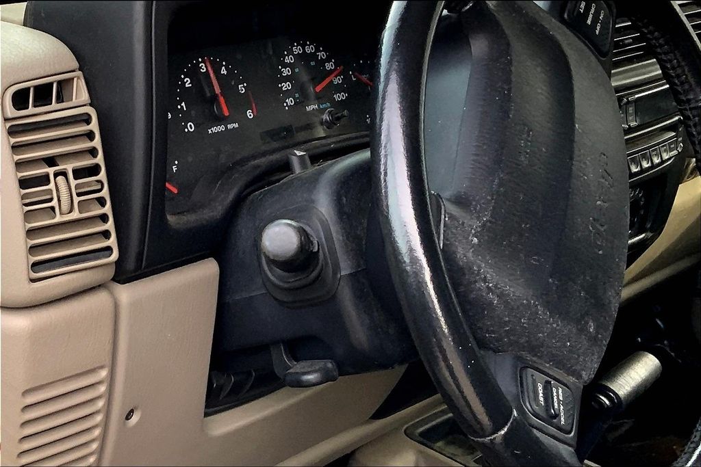 2003 Jeep Wrangler SAHARA - Photo 18