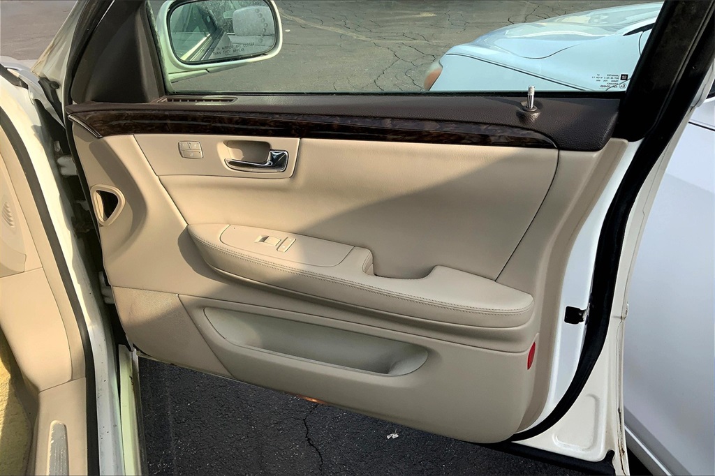2008 Cadillac DTS photo 19