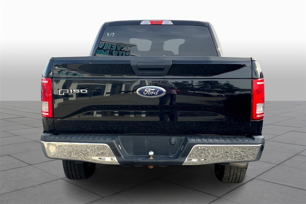 2017 Ford F-150 XLT photo 2
