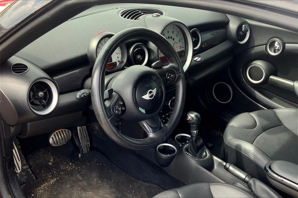 2013 Mini Cooper Coupe S photo 14
