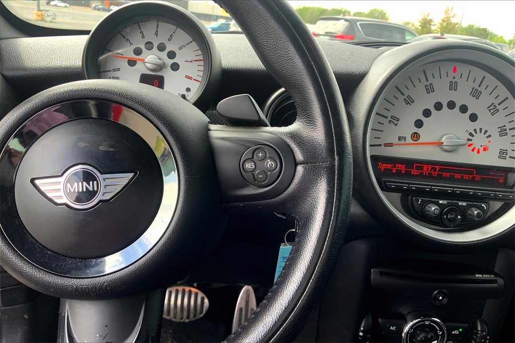 2013 Mini Cooper Coupe S photo 21