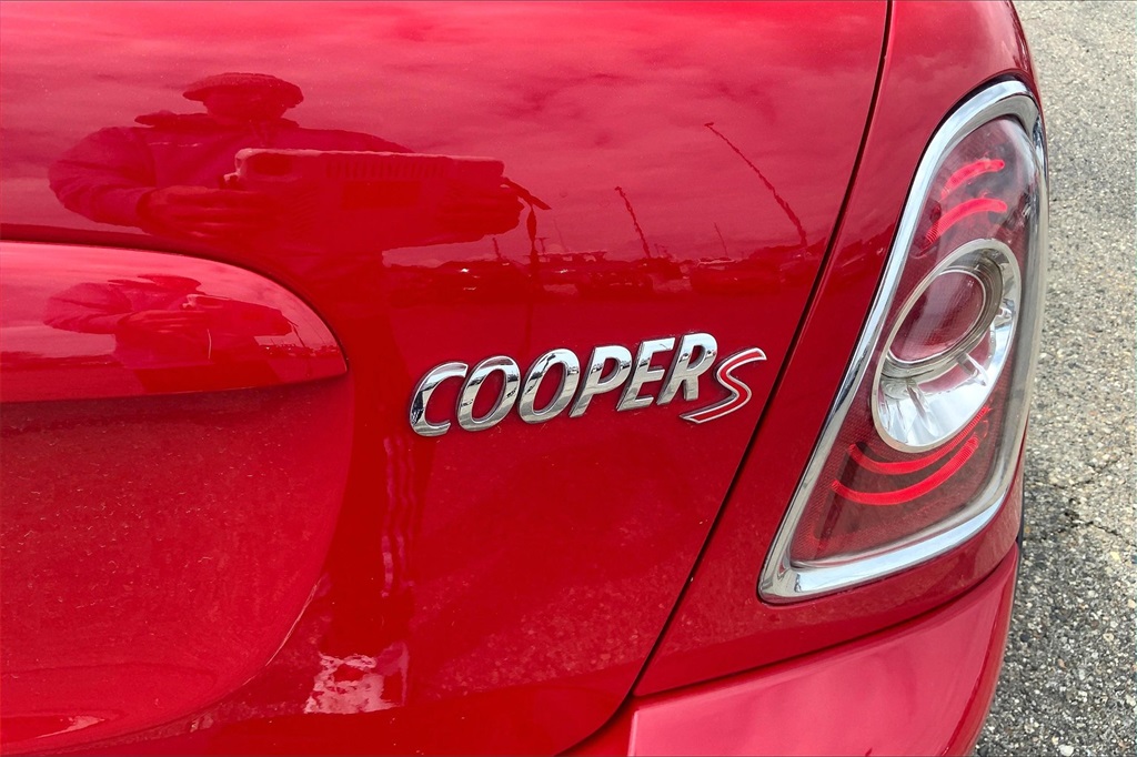 2013 Mini Cooper Coupe S photo 28