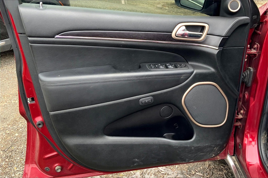 2014 Jeep Grand Cherokee Summit photo 21
