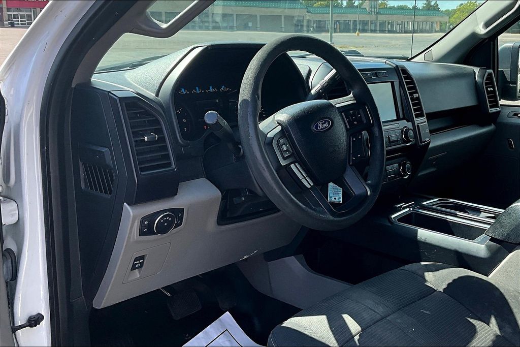 2017 Ford F-150 XL - Photo 13