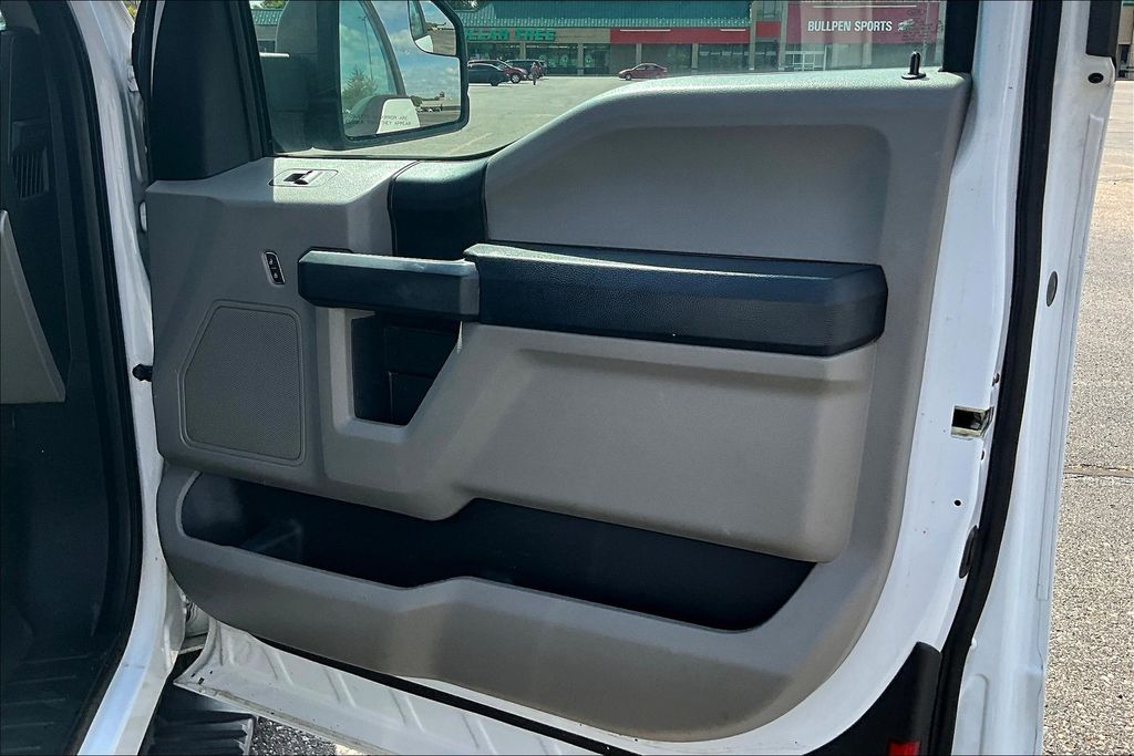2017 Ford F-150 XL - Photo 25