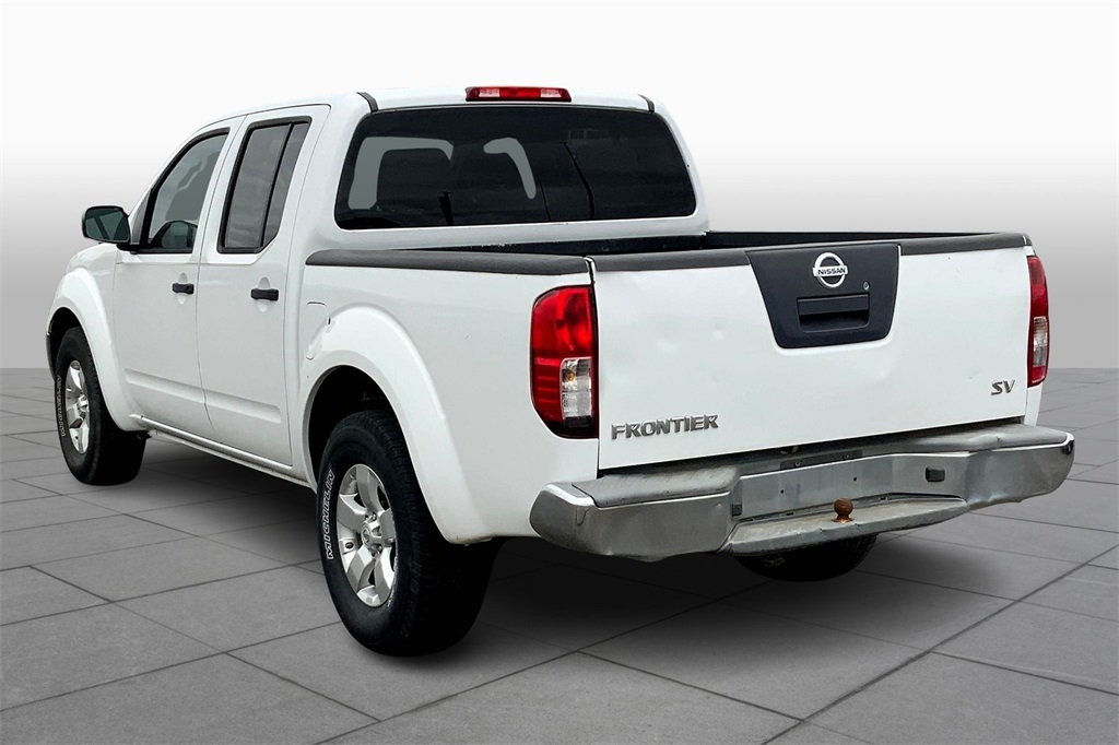 2011 Nissan Frontier SV photo 10