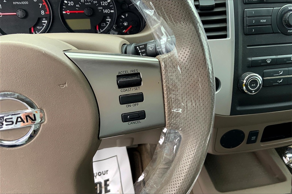 2011 Nissan Frontier SV photo 21