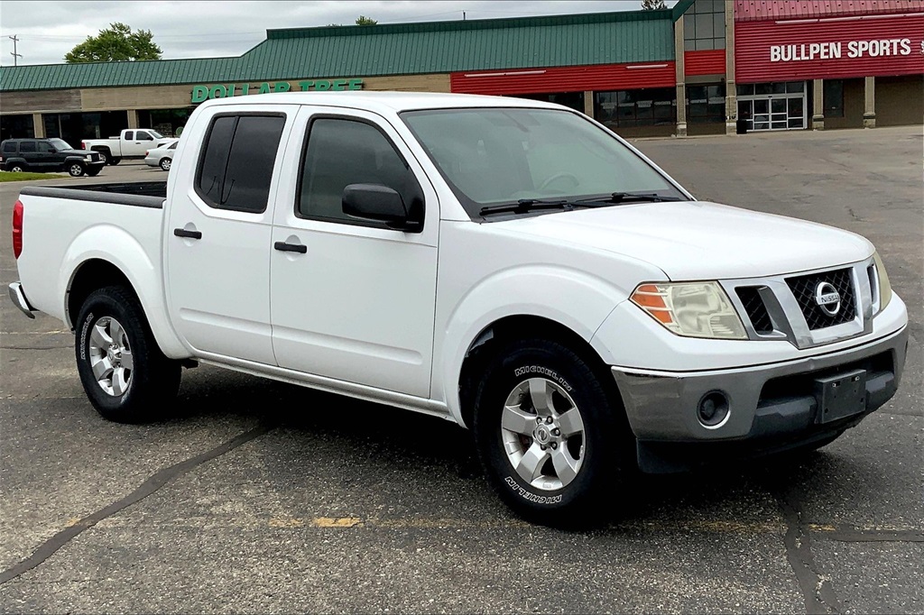 2011 Nissan Frontier SV photo 30