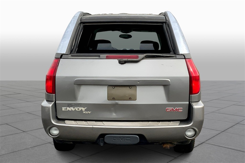 2005 Gmc Envoy XUV SLE photo 3