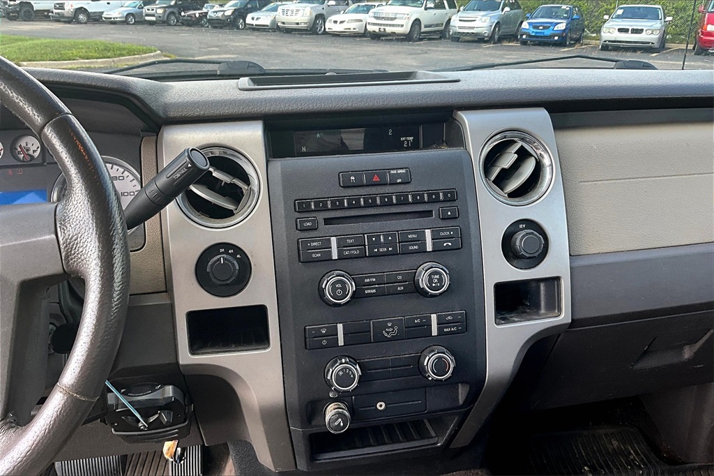 2010 Ford F-150 XL photo 5