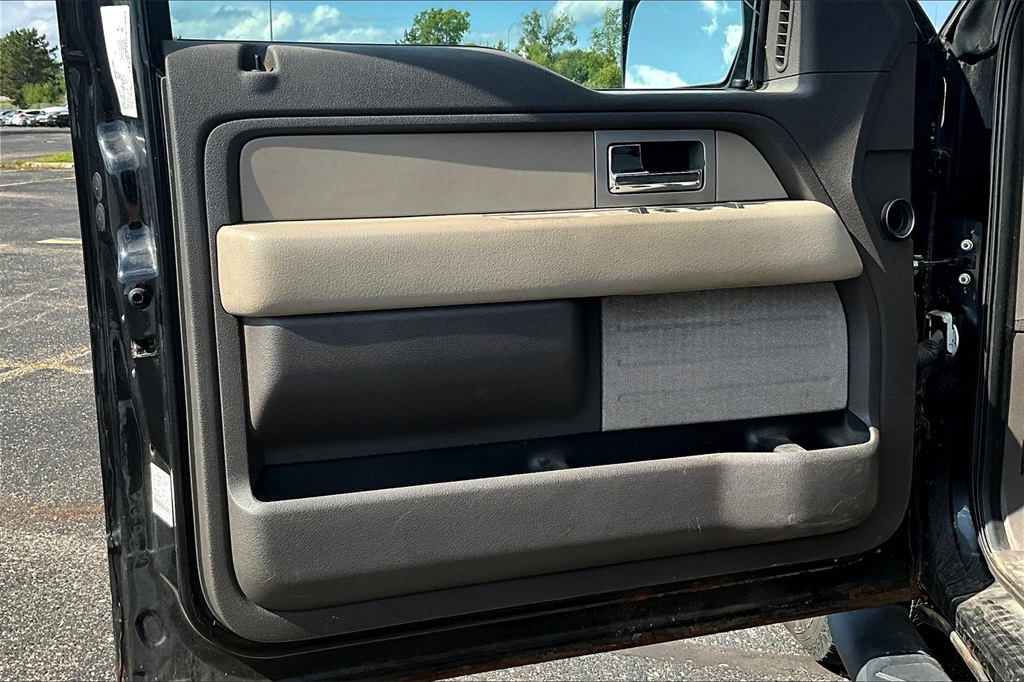 2010 Ford F-150 XL photo 23