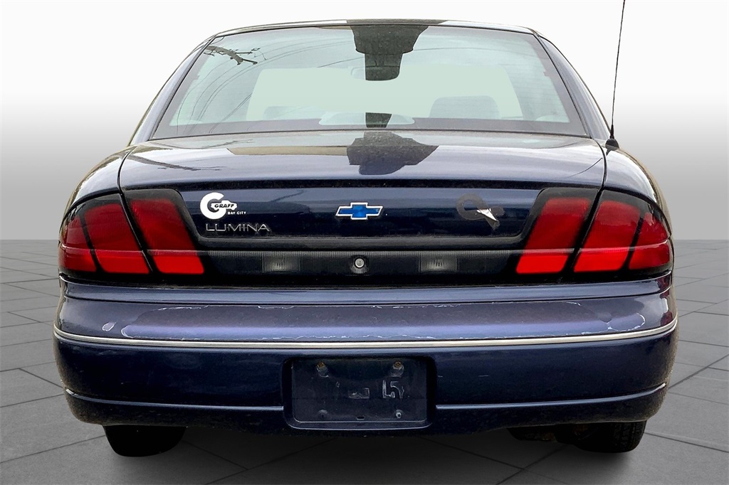 1999 Chevrolet Lumina LS photo 3