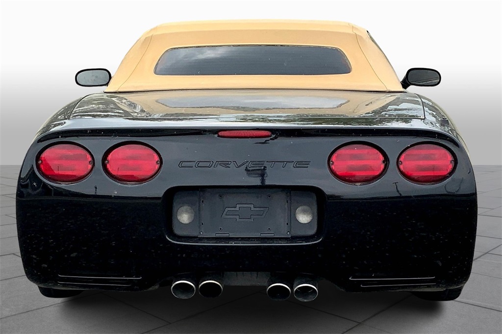1999 Chevrolet Corvette Base photo 3