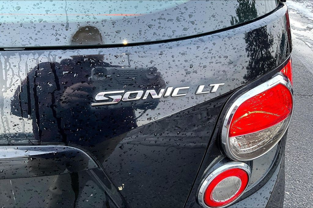 2016 Chevrolet Sonic LT - Photo 7