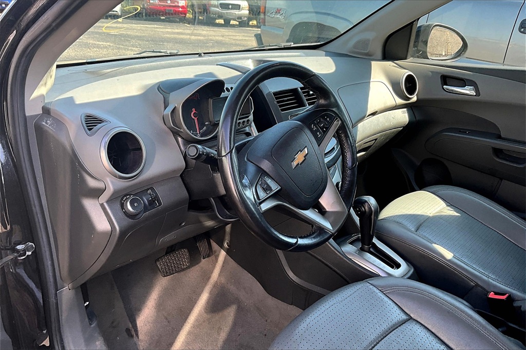 2016 Chevrolet Sonic LTZ photo 12