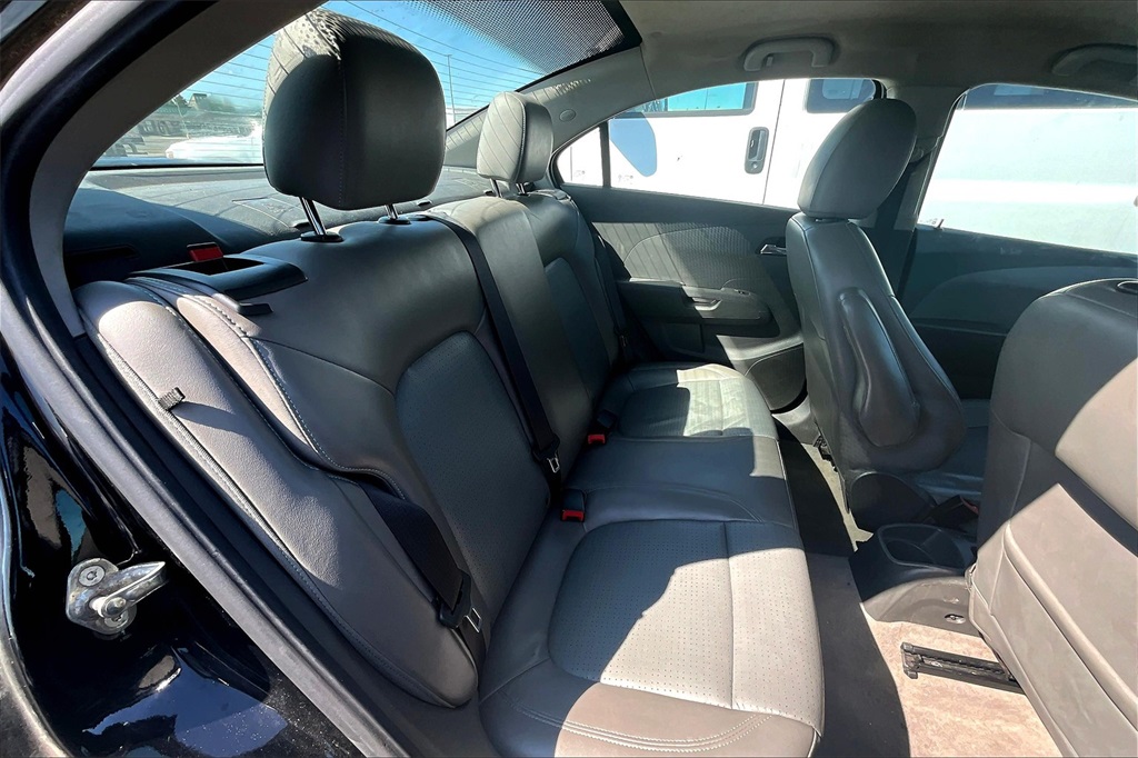 2016 Chevrolet Sonic LTZ photo 17