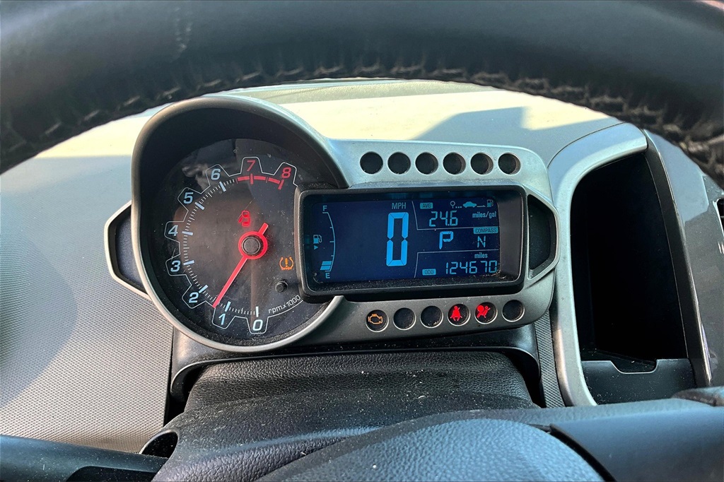 2016 Chevrolet Sonic LTZ photo 20