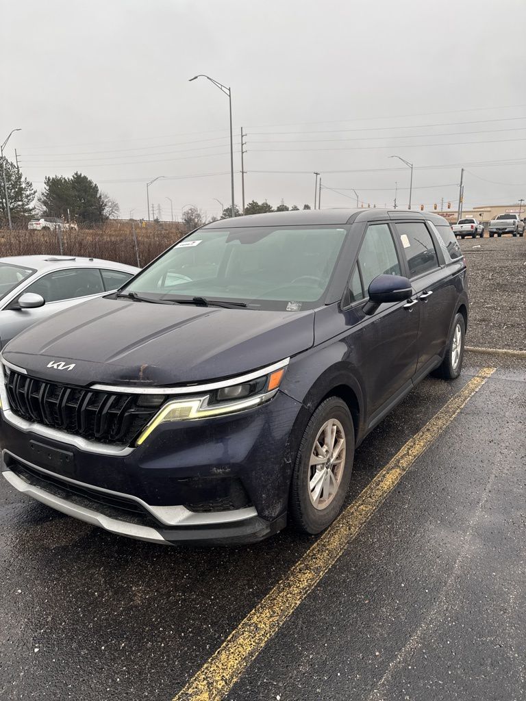2022 Kia Sedona LX Seat Pkg's photo
