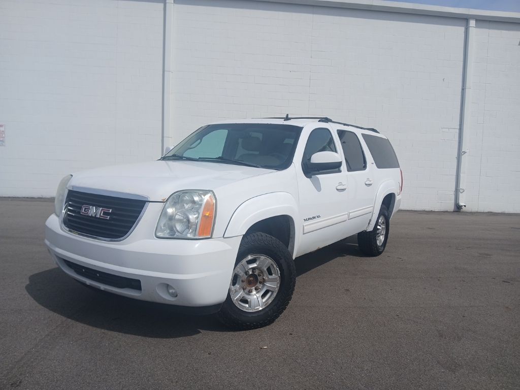 2011 GMC Yukon 4WD 3/4 Ton SLT (4SA)'s photo