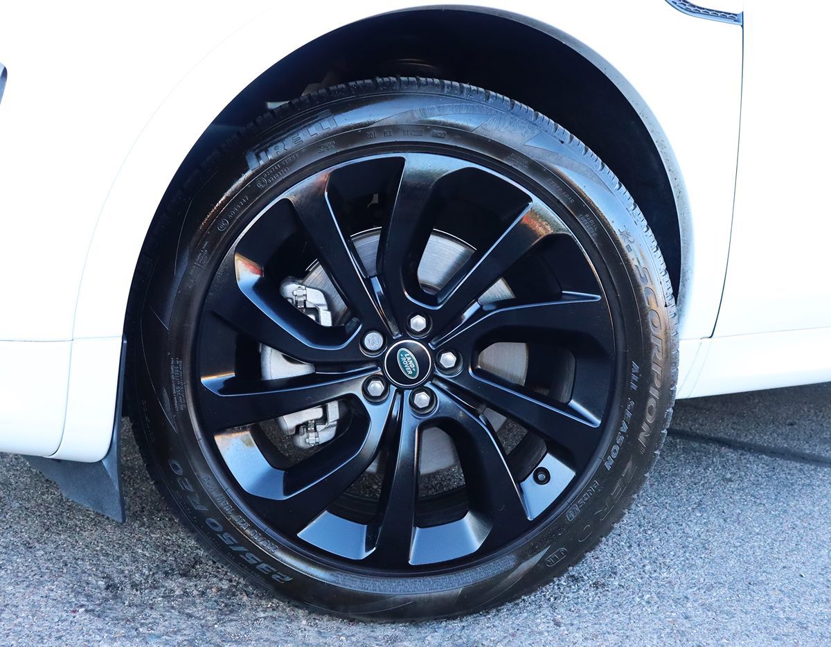 2023 Land Rover Discovery Sport S R-Dynamic photo 4