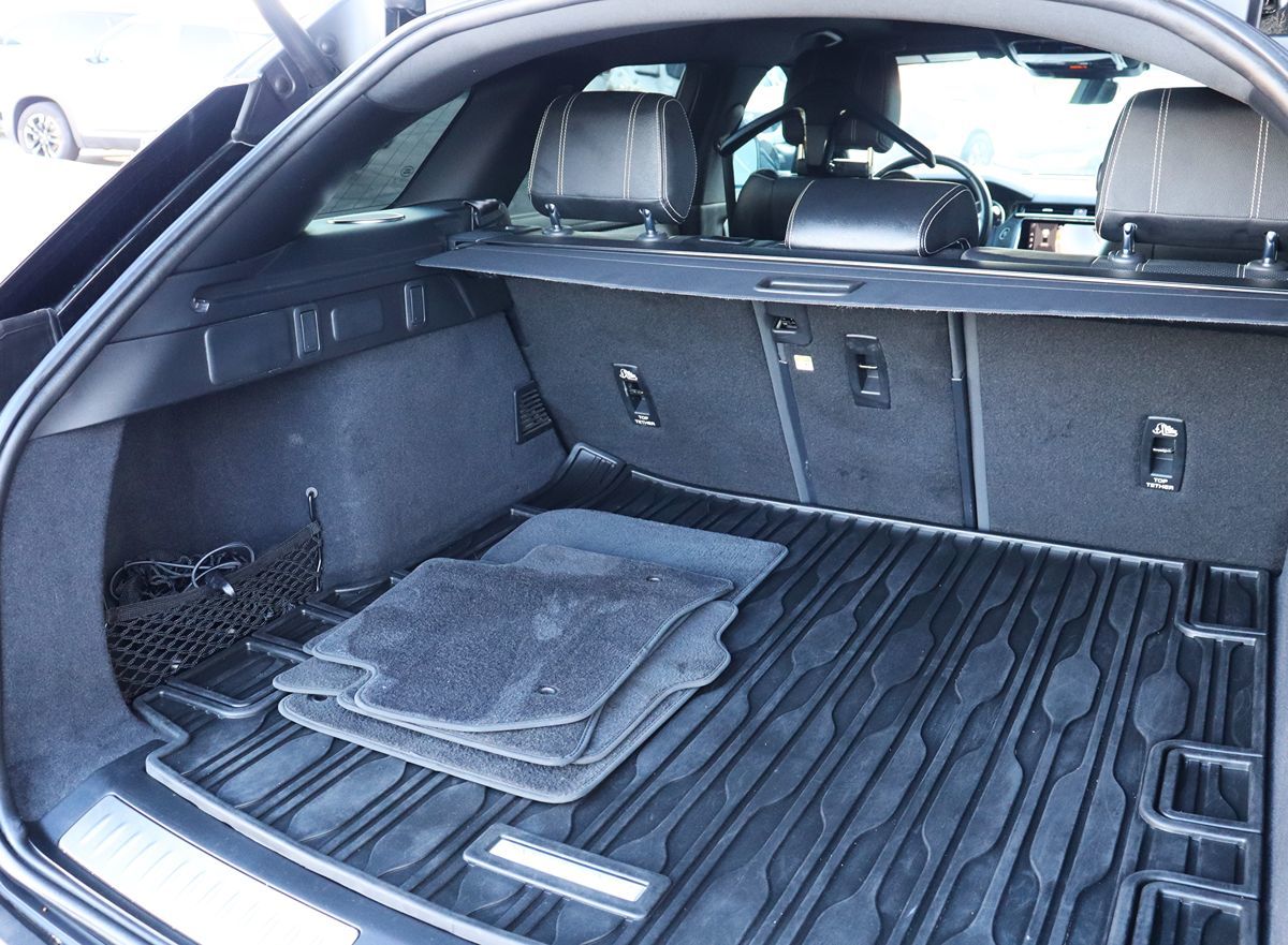 2022 Land Rover Range Rover Velar R-Dynamic S photo 24