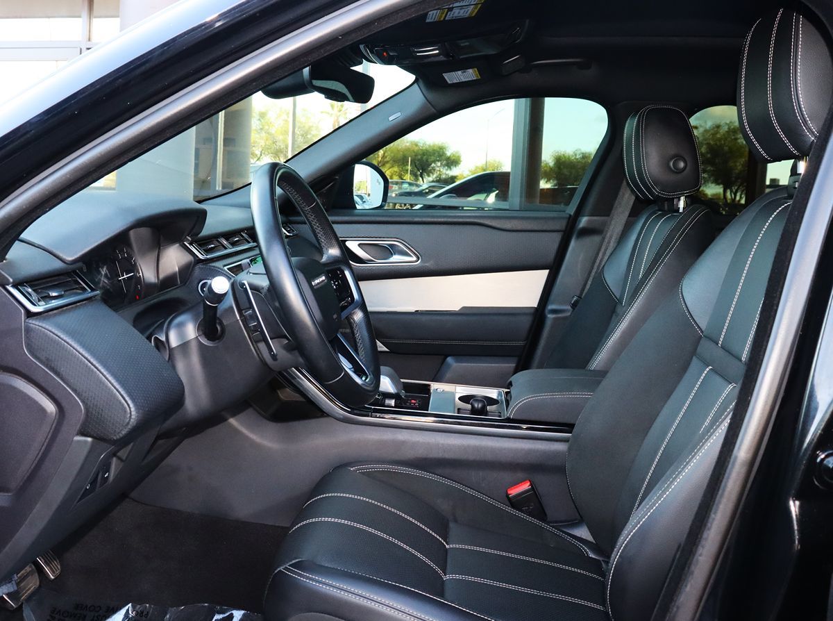 2022 Land Rover Range Rover Velar R-Dynamic S photo 39