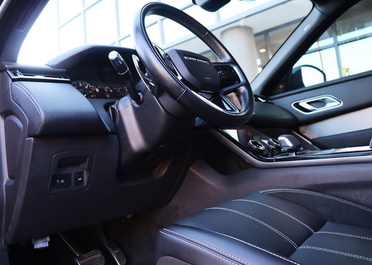 2022 Land Rover Range Rover Velar R-Dynamic S photo 41