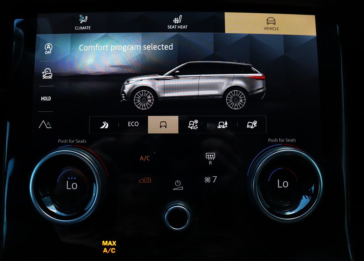 2022 Land Rover Range Rover Velar R-Dynamic S photo 54