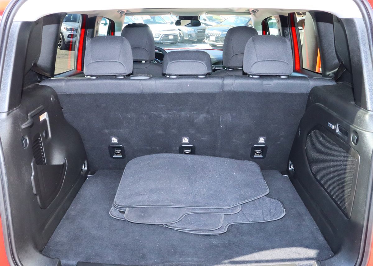 2021 Jeep Renegade Latitude photo 22