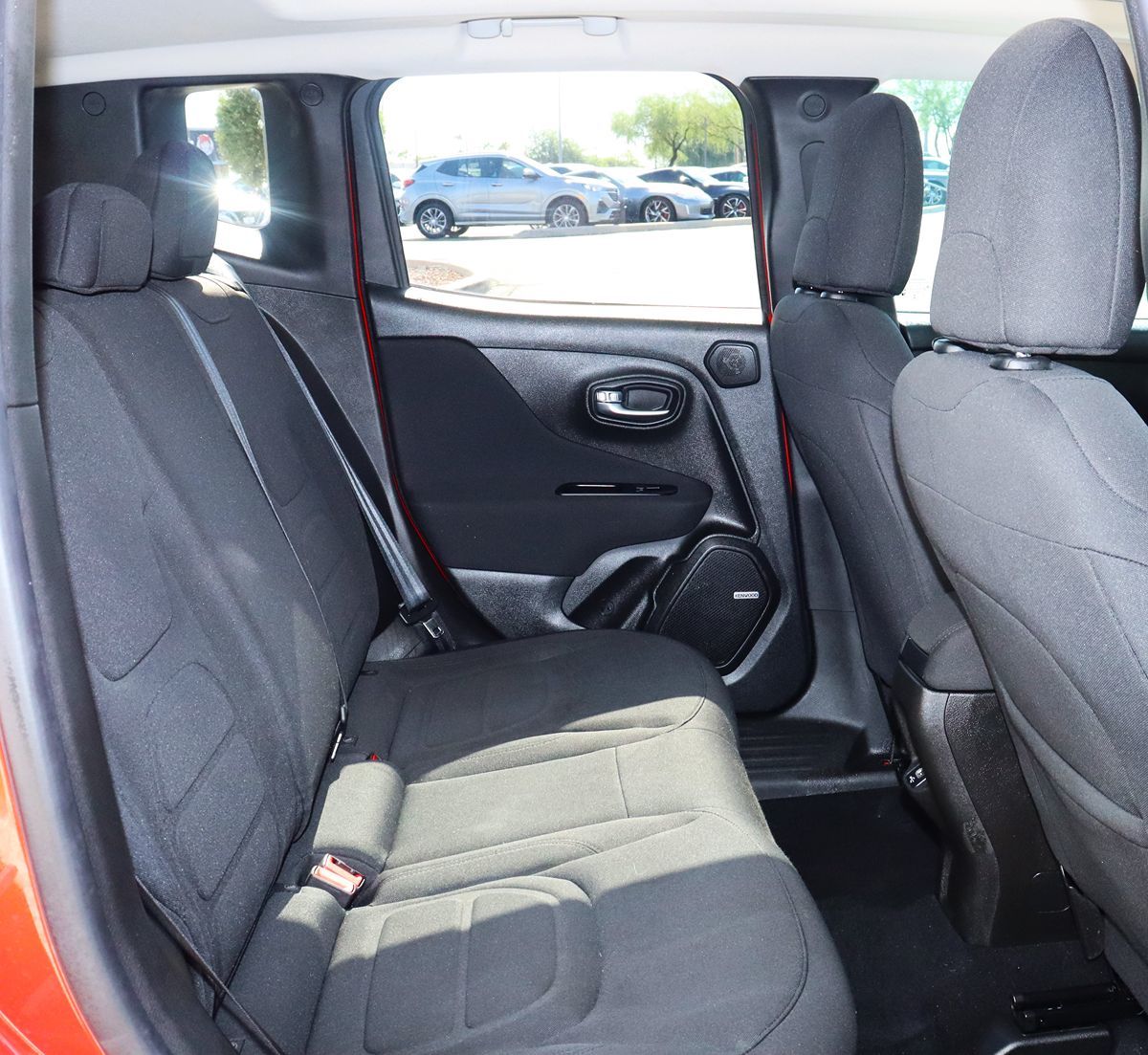 2021 Jeep Renegade Latitude photo 25